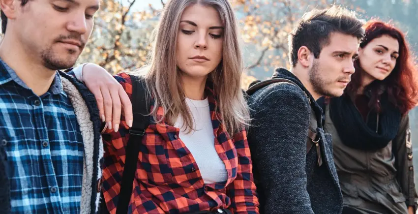 10 Sygnałów, Które Zdradzają Ludzi